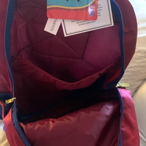 Wonder Woman Backpack - Picture 8 of 10